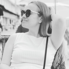 Ксения Попова, Москва