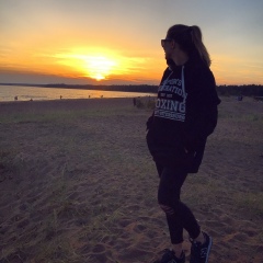 Анна Петрова, 01.09.1998