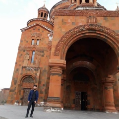 Vanik Xocanyan, Абовян