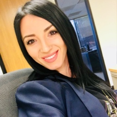 Natasha Gonzalez, Chino