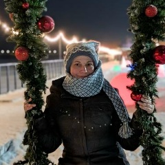 Юлия Любомирова, Санкт-Петербург