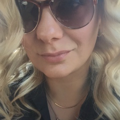 Яна Головнина, Санкт-Петербург