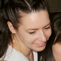 Аня Залюбовская