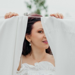 Елена Любимова, Петергоф