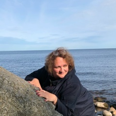 Юлия Семёнова, Санкт-Петербург