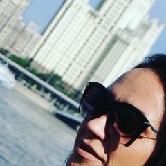 Камилла Камилова, Москва