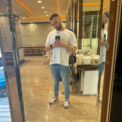 Роман Роман