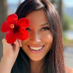 Anna Rohan, Bali