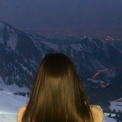 Томирис Окас, Алматы