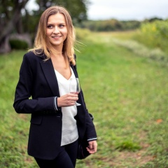 Аня Філіповіч, 18.10, New York City