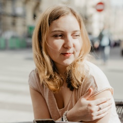 Лиза Пискарёва, 18.05.1990