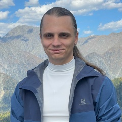 Александр Левченко