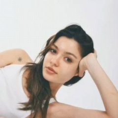 Lara Aslan, İstanbul