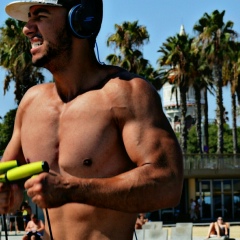 Yaroslav Dumnov, 16.11, Barcelona