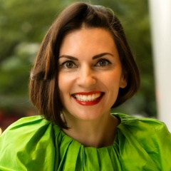 Яна Фортеп, Hong Kong