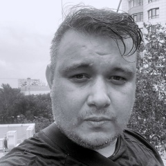Максим Глазунов
