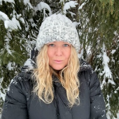 Анютка Ермакова, Санкт-Петербург