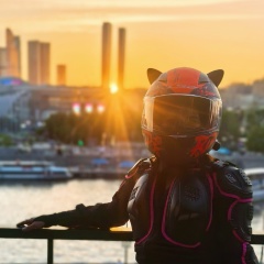 Мари Счастливая, Москва