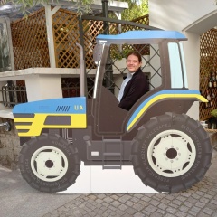 Chris Khalvashi, 14.11