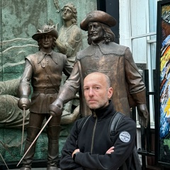Макс Зверев, Москва