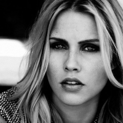 Claire Holt, 11.06.1988, Los Angeles