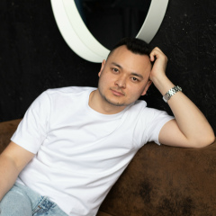 Александр Пак