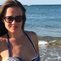 Anastasia Zinukova, 20.12.1990, Warszawa