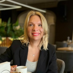 Анна Костина, Москва