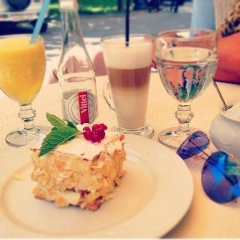 Гульжаз Жанабаева, 09.01, Алматы