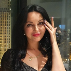 Алёна Котикова, Москва