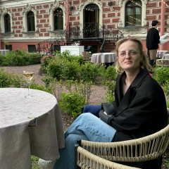 Лиза Безручко, 10.12.1987