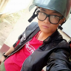 ခပ္ေခ်ေခ် ေကာင္ေလး, 17.10.1994