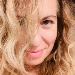 Анна Ахутина, Санкт-Петербург