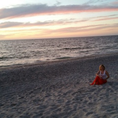 Justtina Софийчук, 12.12.1985, Chicago