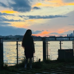 Frau Viktoria, 01.08, Seoul