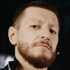 Милан Исаев