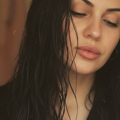 Юли Ана