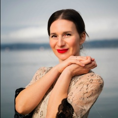 Наташа Новикова, 12.03.1984, Ялта