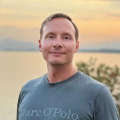 Роман Долгополов