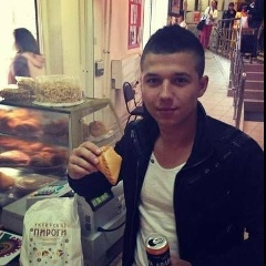 Tosha Kravets, Киев