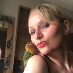 Наташа Максимова, Санкт-Петербург