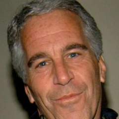 Максим Петров, Москва