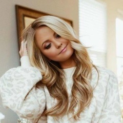 Катарина Сахарова, Санкт-Петербург