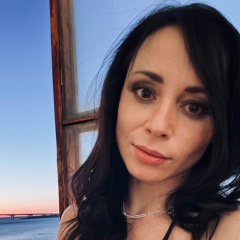 Мария Хаустова, Санкт-Петербург