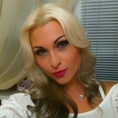 Анастасия Суханова