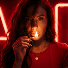 Лёля Шушакова, Сосновый Бор (деревня)