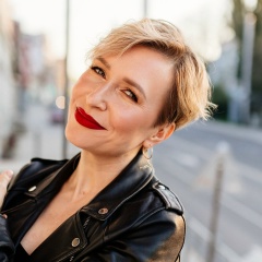 Аля Усманская, Симферополь