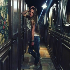 Катрин Денёв, 12.03