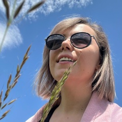 Юлия Брезинская, Алматы