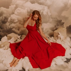 Олечка Максимович, 25.11